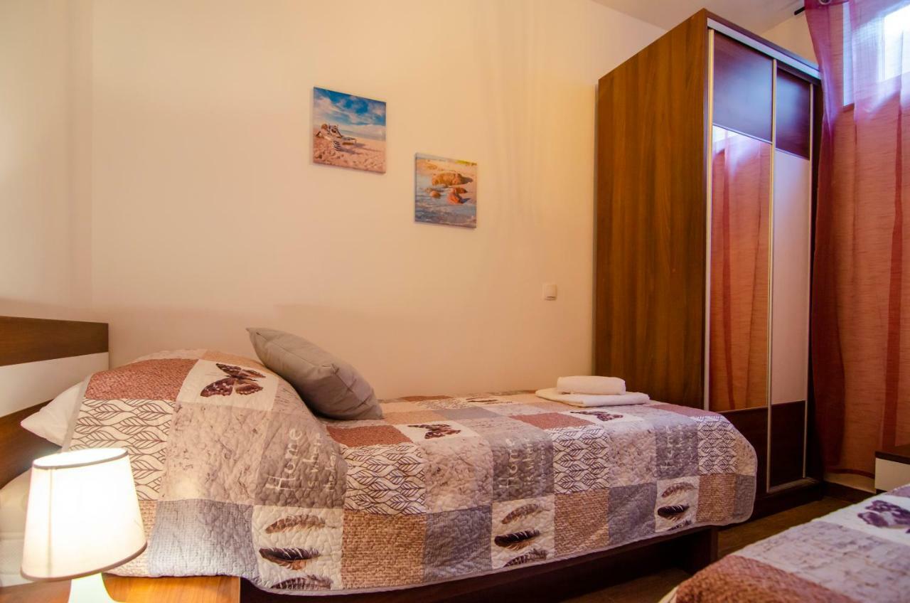 Apartments Sara 4 Μπολ Εξωτερικό φωτογραφία