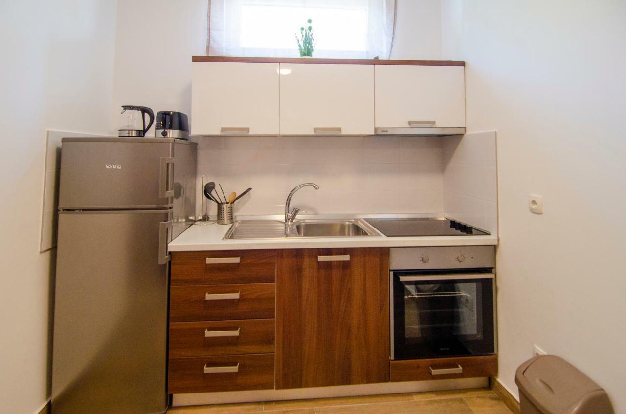 Apartments Sara 4 Μπολ Εξωτερικό φωτογραφία