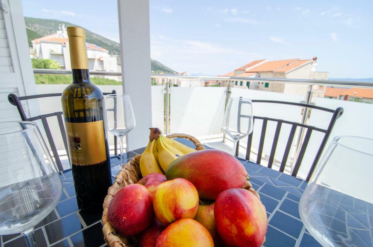 Apartments Sara 4 Μπολ Εξωτερικό φωτογραφία