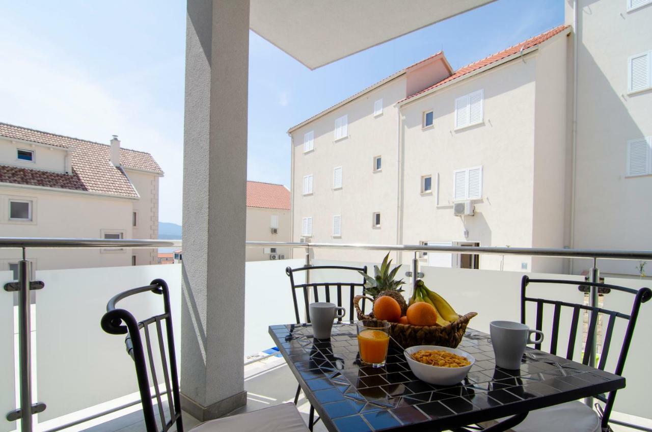 Apartments Sara 4 Μπολ Εξωτερικό φωτογραφία