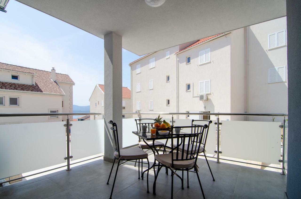Apartments Sara 4 Μπολ Εξωτερικό φωτογραφία