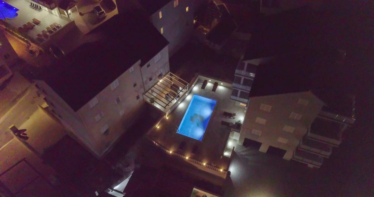 Apartments Sara 4 Μπολ Εξωτερικό φωτογραφία